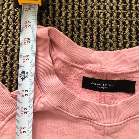 Blush Women’s Large Cold Shoulder Sweatshirt - Picture 3 of 5